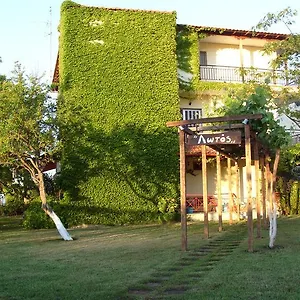 Apartman Lotos, Sztavrósz